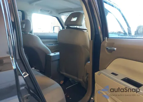 2008 Jeep Patriot Sport z USA, uszkodzony, nr VIN 1J8FT28W68D664256